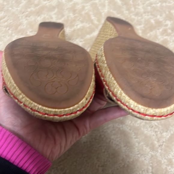 Boc Patent leather red sandals wedge - Picture 6 of 6